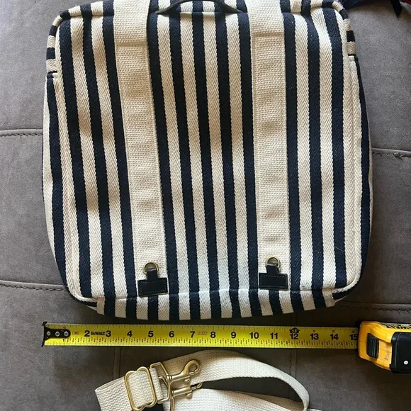 Clare V Beige Canvas - Picture 9 of 10